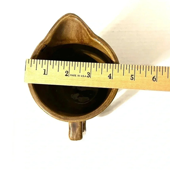 Vintage Leaf Pattern Brown Stoneware Drip Pottery Pitcher Small USA Made FLAW - Picture 10 of 10